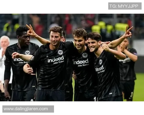 法兰克福客场胜弗赖堡，德甲榜单升至第五位，书写荣耀篇章